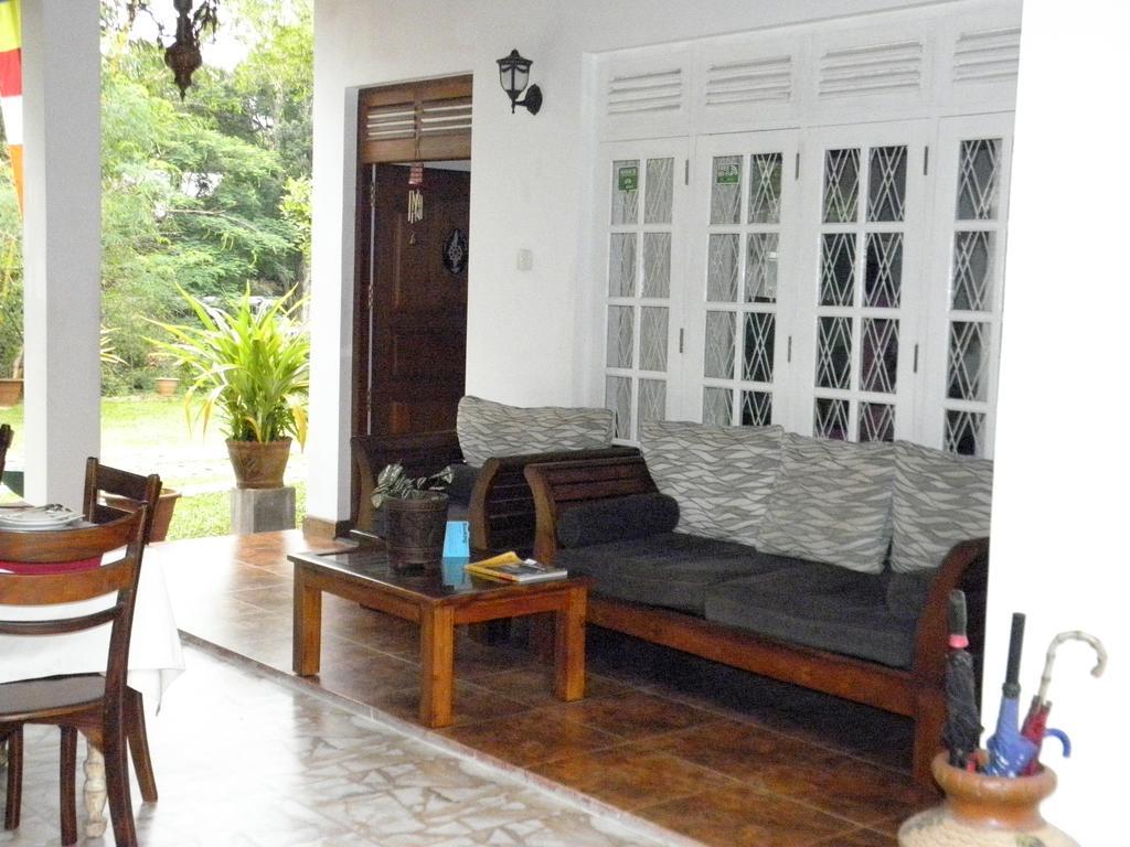 Villa Begonia Katugastota Exterior photo