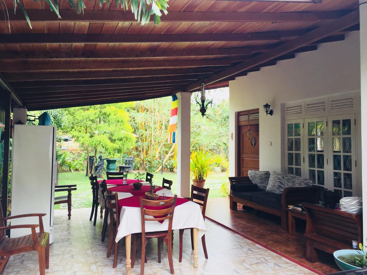 Villa Begonia Katugastota Exterior photo